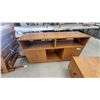 Image 5 : 3 pce set Oak Wood Cabinet 27”×48”×15” oak coffee table 16”×54”×20” oak end table 20”×27”×24”