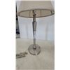 Image 3 : Pair of Brushed Nickel Table Lamps with Beige Fabric Shades