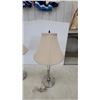Image 5 : Pair of Brushed Nickel Table Lamps with Beige Fabric Shades
