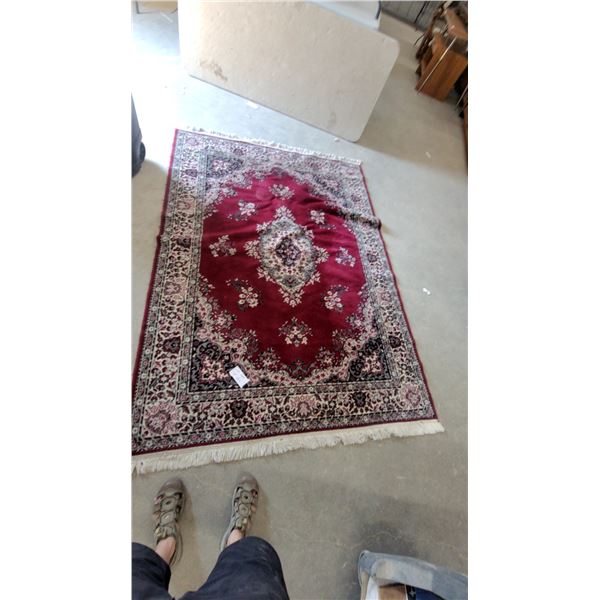 Red and Cream Floral Patterned Area Rug 66”×92”