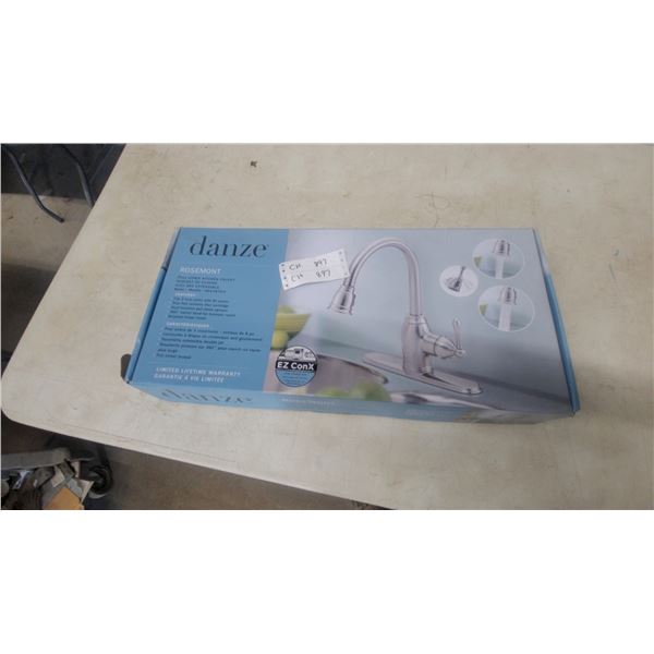 Danze Rosemont Pull-Down Kitchen Faucet