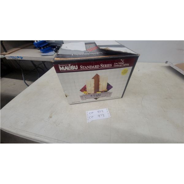 Malibu Standard Series 8 Light Low Voltage Landscape Lighting Kit