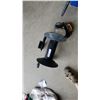 Image 7 : Simoniz Electric Pressure Washer, Wagner Paint Sprayer, and retractor reel for air hose
