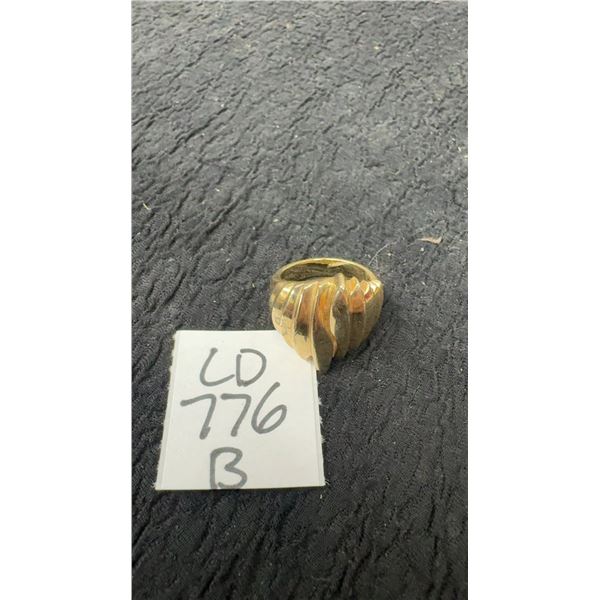 14K Ladies Ring total weight 13 Grams