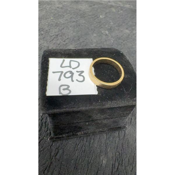 14K Flat Ring Band, Total Weight 4 Grams