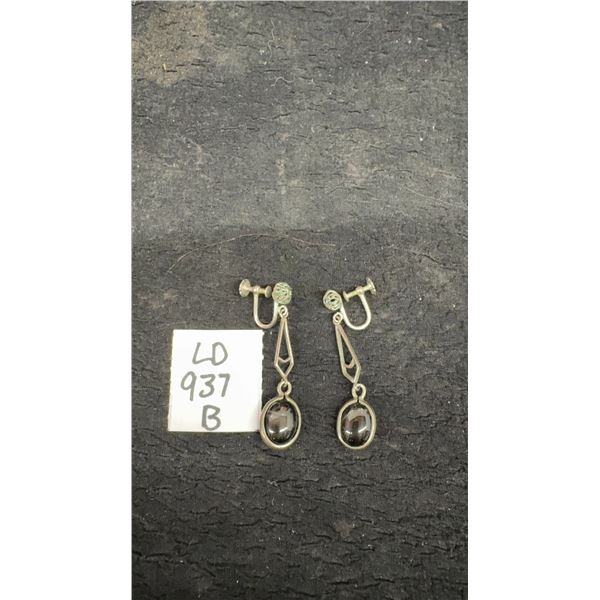 Sterling Silver Dangle Earrings Total Weight 6 Grams
