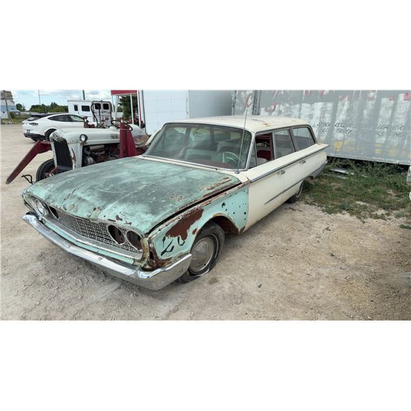 1960 Ford Country Sedan Wagon, No TOD, No Key, Not Running. Extra Parts in Back of Car.