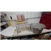 Image 1 : Galvanized Metal Round Washtub with Handles and yard chair