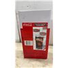 Image 10 : Coca-Cola Collectibles, Glass Platters, Glasses, Metal Trays, Tin Bank, Lighters