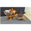 Image 3 : Vintage Action Figures, Battlecat, Stridor, Pegasus, Poinsetter - Rare 1960’s (Dr Seuss), Bronze