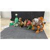 Image 8 : Vintage Action Figures, Battlecat, Stridor, Pegasus, Poinsetter - Rare 1960’s (Dr Seuss), Bronze