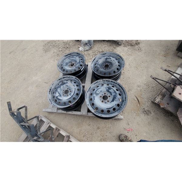 Four ALCAR 81406 Steel rims 5-Lug