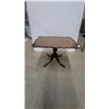 Image 1 : Scalloped Edge Pedestal Table tilt top