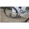 Image 6 : Nakamura Soluna 610 Mountain Bike, White and Blue, 26” Wheels