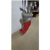 Image 7 : TNT Golf Club Set with Red Bag, Drivers, Irons, and Putter, 12 Clubs