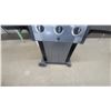 Image 4 : Sterling 3-Burner Propane bbq with Side Shelves and Wheels