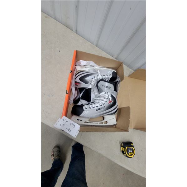 Bauer Vapor IX Skates, Size 10.0 R, TUK Faststeel Blades, and Original Box