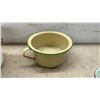 Image 6 : Vintage Enamelware Collection, Lidded Pail, Mixing Bowl, Serving Dish
