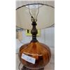 Image 3 : Pair of Amber Ribbed Glass Table Lamps with Ornate Metal Bases and One Shade MCM.