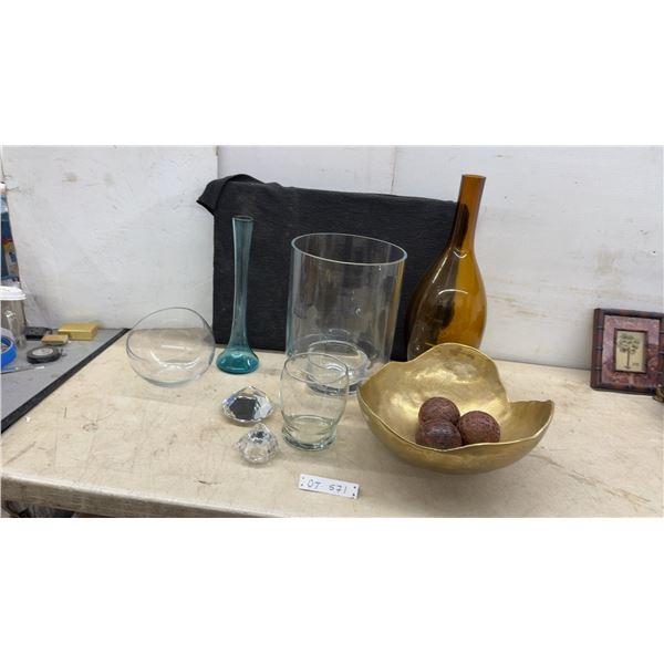 Decorative Glass Vases, Bowls, Diamond Paperweights, Gold Metal Bowl With Rattan Balls