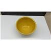 Image 6 : Vintage Pyrex Green Mixing Bowl, Loaf Pan, Refrigerator Dish and Yellow Pottery Bowl