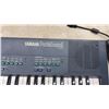 Image 5 : Yamaha PortaSound PSS-450 49-Key Portable Electronic Keyboard 1986 with Stand and Power Adapters