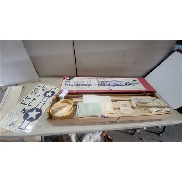 Top Flite P-47 Thunderbolt Radio Control Standoff Scale Model Kit, Decals, 60”