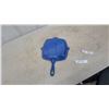 Image 3 : Blue Enameled Cast Iron Grill Pan