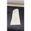 Image 11 : 1951 Glovemaking for Beginners Pattern Book by Natalie S. Woolf