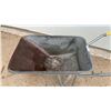Image 4 : Tufx Single-Wheel Wheelbarrow with Galvanized Steel Tray
