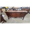 Image 12 : 1920s Walnut 9-Piece Dining Room Set with Corbel Bust Carvings
