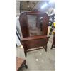 Image 2 : 1920s Walnut 9-Piece Dining Room Set with Corbel Bust Carvings