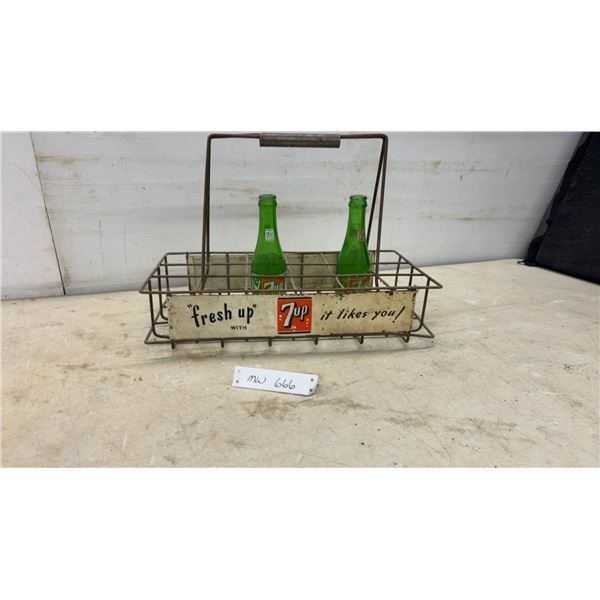 Vintage 1950s 7UP "Fresh Up" 6-Bottle Wire Soda Carrier with Two 7-Up Bottles