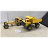 Image 1 : Vintage Tonka Metal Grader and Mighty Tonka Hydra-Lift Dump Truck