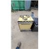 Image 2 : 2 RV Stoves, Water Heater, propane