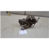 Image 4 : Vintage Bench Vise with Swivel Base and Handle, #4