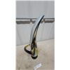 Image 4 : MCMArt Glass Pitcher with Handle and Flared Spout, Swirl Pattern in White, Gold, and Black 22”