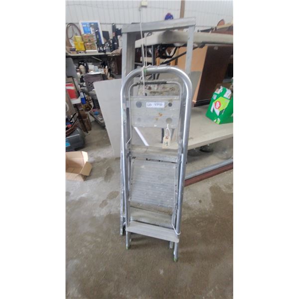 Aluminum Folding Four-Step Ladder and al. Stepper