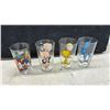 Image 6 : Walt Disney World 20 Magical Years Commemorative Plate, and Glasses Mickey, Minnie, Donald and