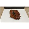 Image 3 : Vintage Leather Baseball Glove