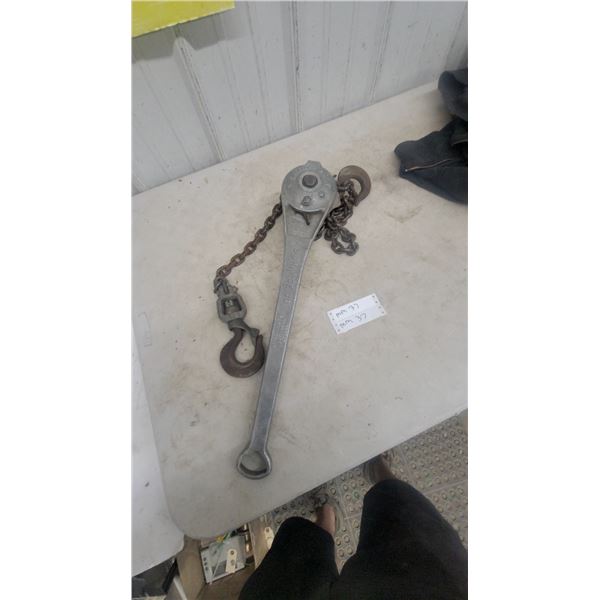 A.B. Chance Co. 1-Ton Chain Hoist and Chain with Hook