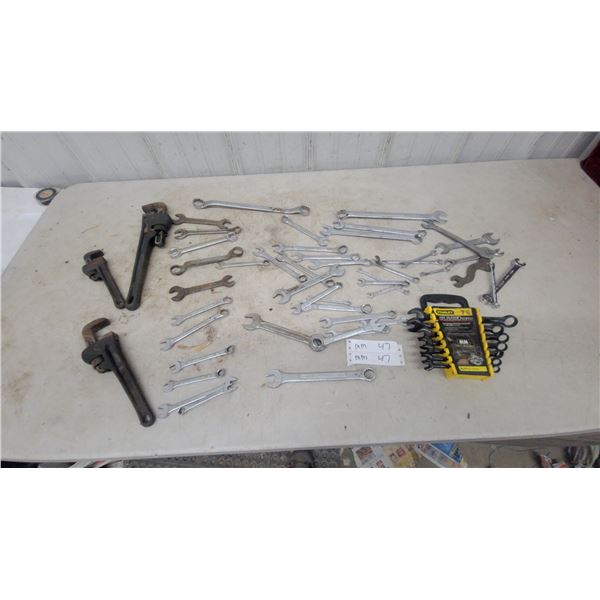 Assorted Wrenches and Pipe Wrenches, including Stanley 7-Piece Ratcheting Wrench Set