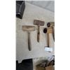 Image 4 : Assorted Wooden Mallets and Hammers