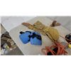 Image 5 : Work Lights, Extension Cords, Knee Pads, and Tool Belt
