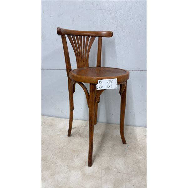 Vintage Thonet-Style Bentwood Bistro Cafe Chair with Fanned Spindle Back and Round Seat