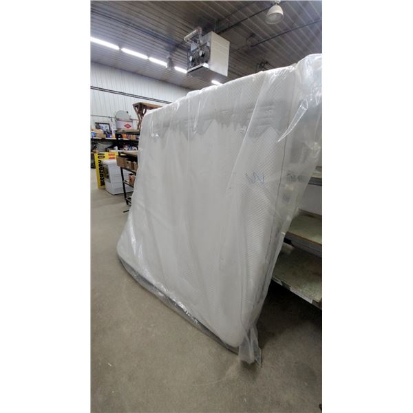 Douglas Mattress, King Size