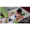 Image 5 : Christmas Wrapping Paper Storage Bag, Holiday Ornaments, Cards