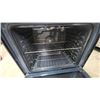 Image 8 : Whirlpool Stainless Steel Stove with Glass Cooktop and Digital Controls