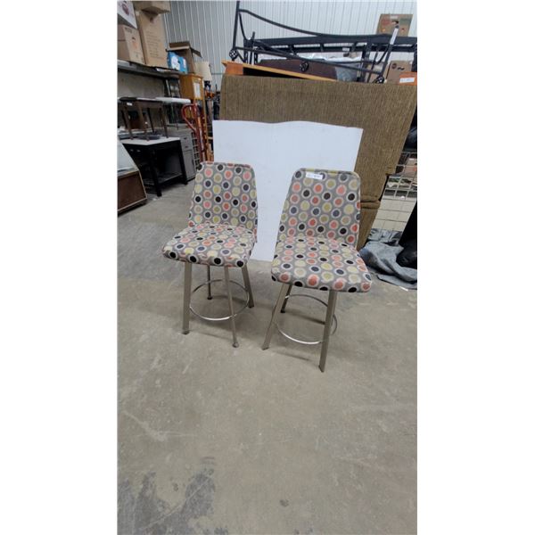 Pair of Mid-Century Modern Style Bar Stools with Polka Dot Upholstery, Swivel