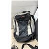 Image 5 : OxyGo Portable Oxygen Concentrator with Carrying Bag, Power Adapter, Back Braces